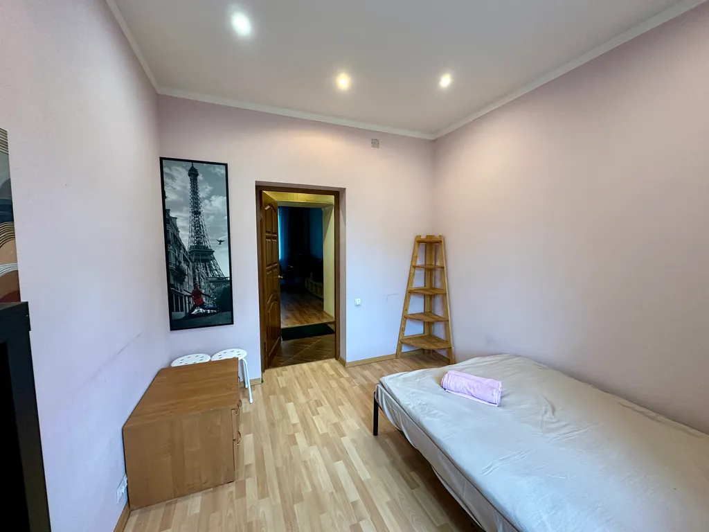 Большая квартира с парковочным местом на волжской набережной