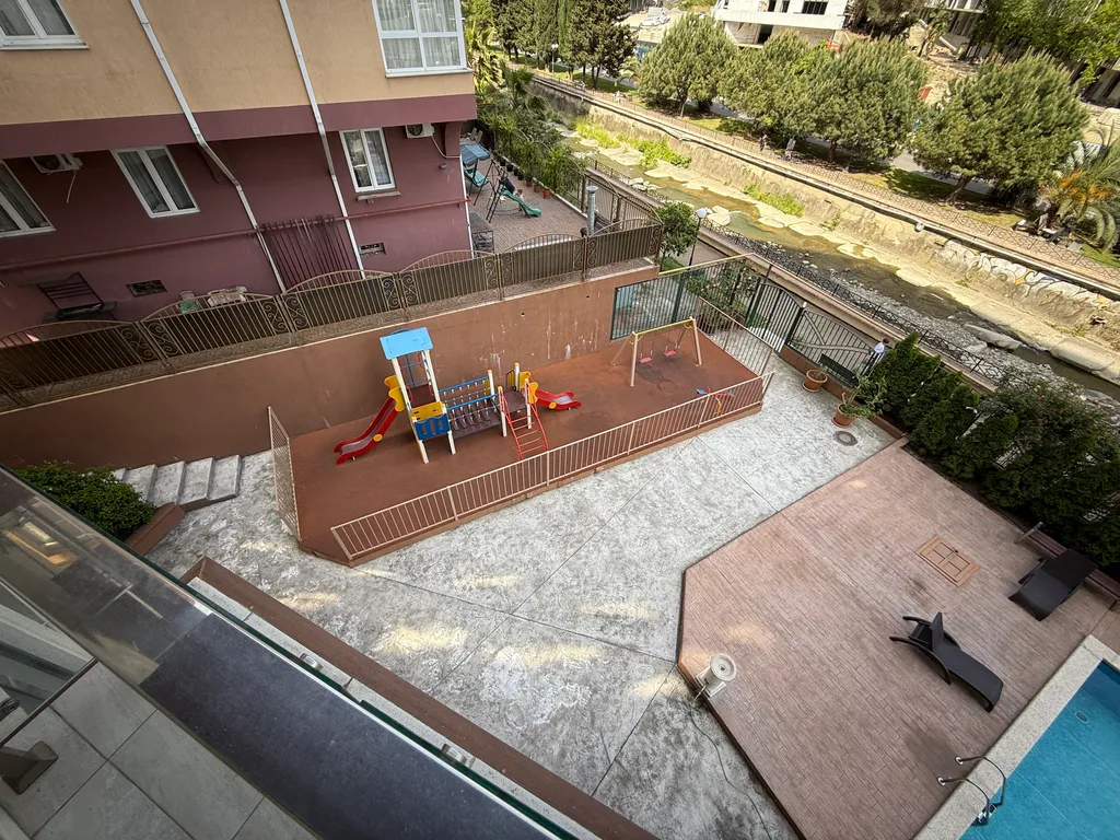 Квартира у моря с бассейном