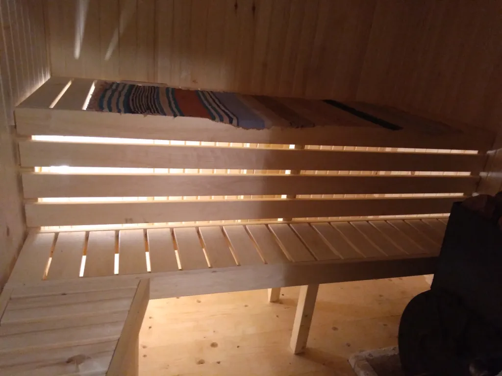 Дом с баней на Сямозере с огороженной территорией