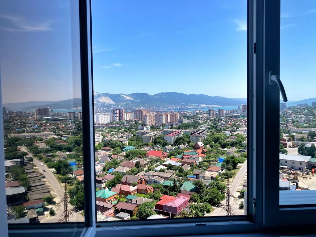 Большой номер с кухней и балконом с шикарный видом на море