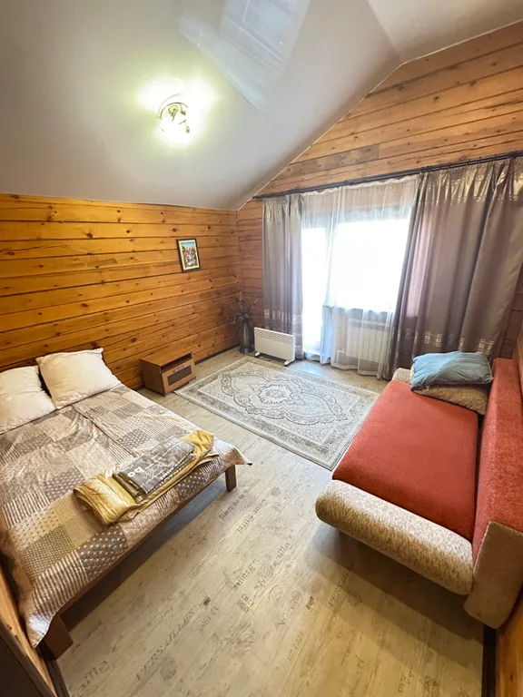 Дом у озера в Листвянке