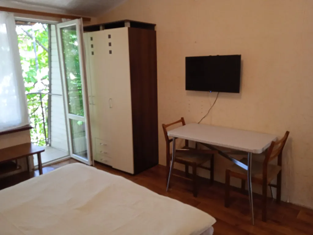 Студия Беш Чам