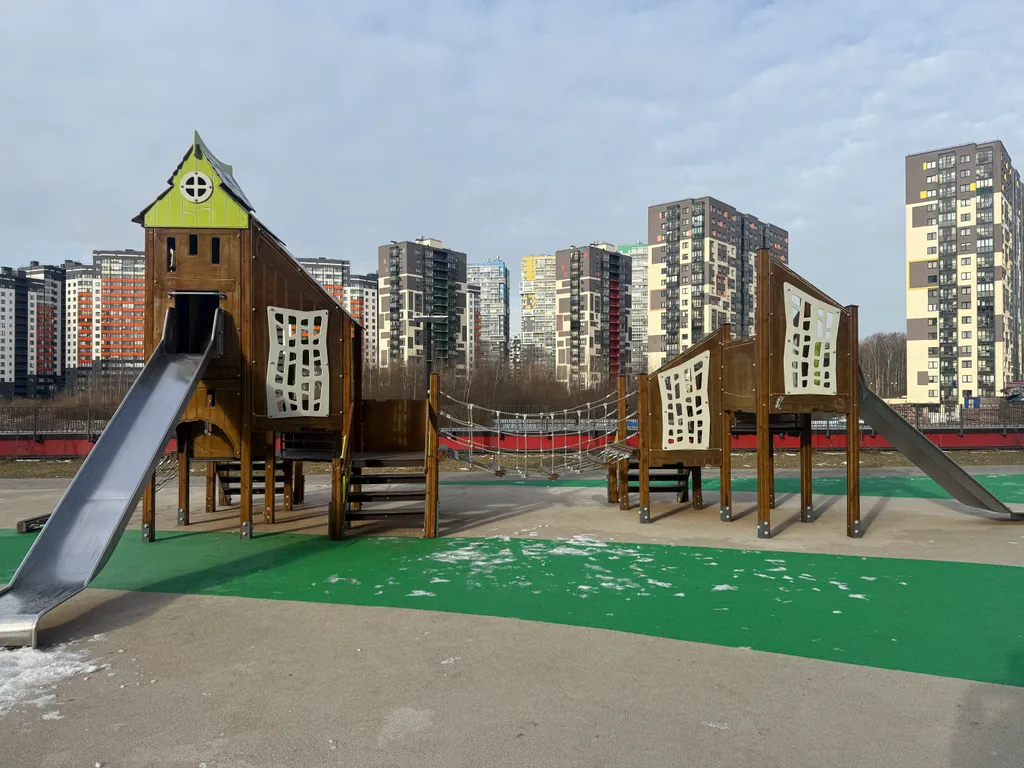 Студия с бесконтактным заселением