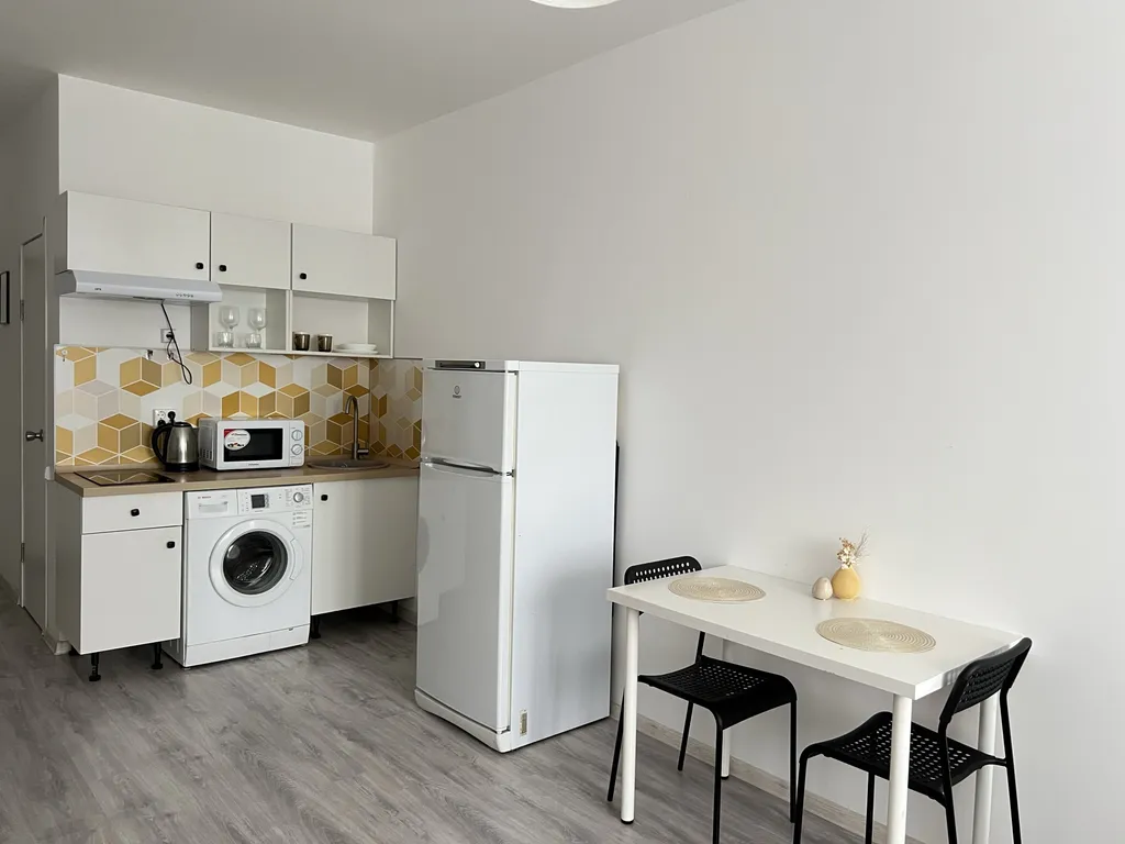 Светлая студия на двоих в ЖК Зеленые аллеи