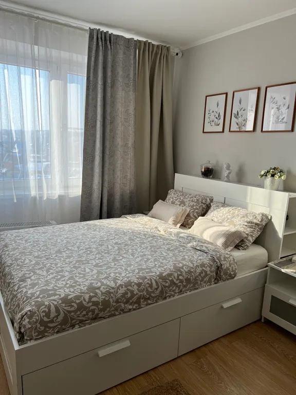 Квартира Уютная квартира в благоустроенном районе с видом на церковь — Лобня