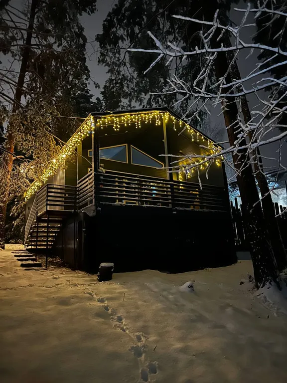 Коттедж Дом в черте города в лесу — аренда посуточно в Пермь