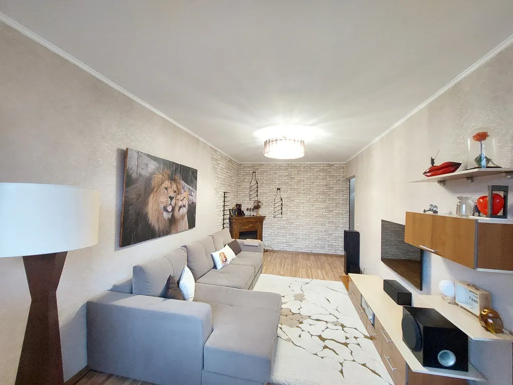 Квартира с камином в самом центре — аренда посуточно в Уссурийск