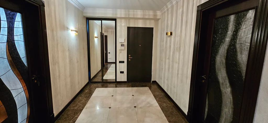 Квартира с видом на море и город