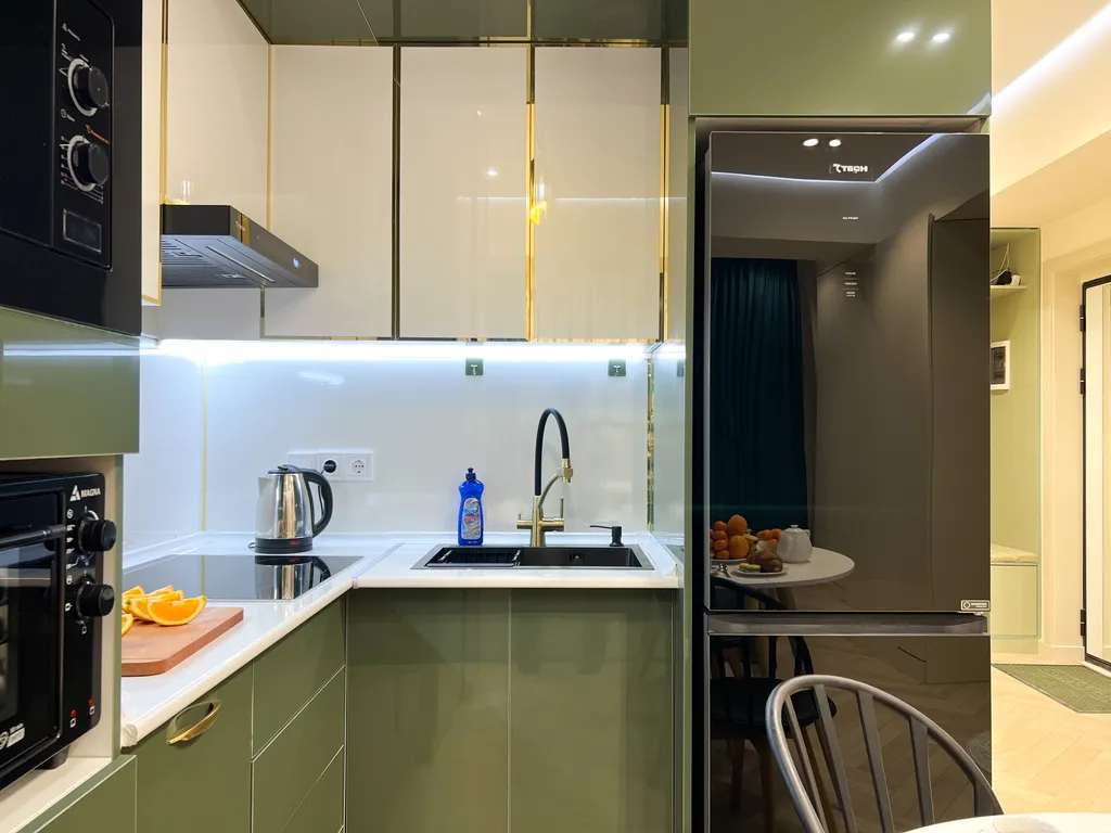 Уютная дизайнерская студия на 16 этаже в ЖК Modera Towers