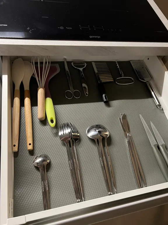 Новые апартаменты у моря в живописном месте в центре