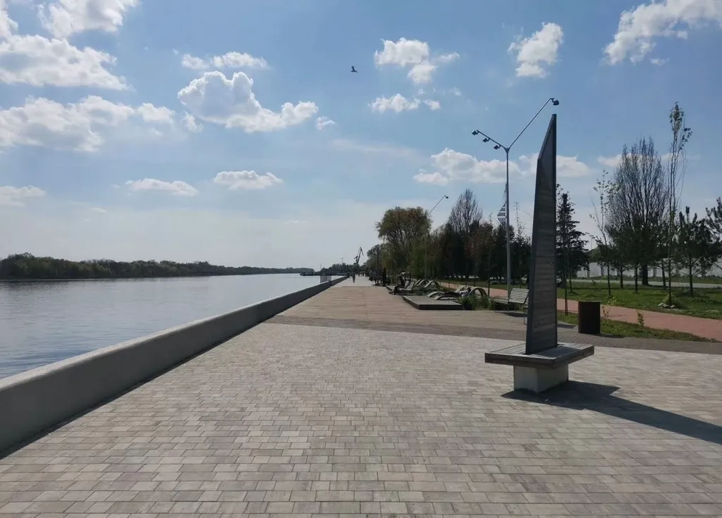 Квартира Уютная квартира у набережной — Светлый