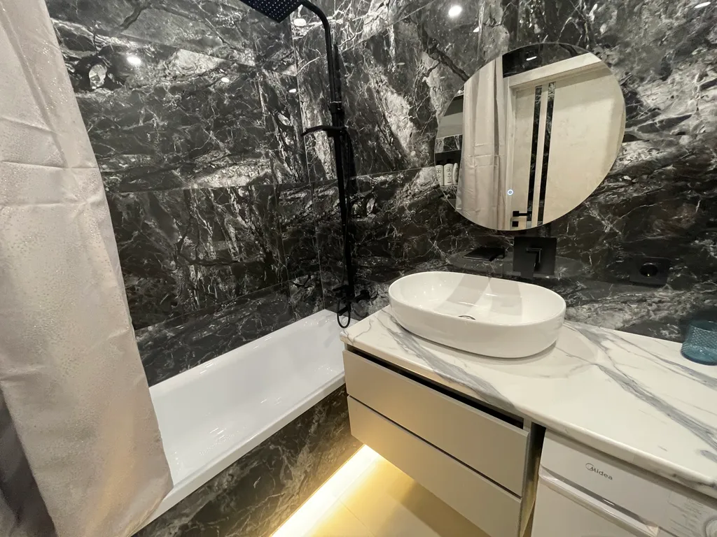 Роскошная квартира в центре мегаполиса с видом на собственный парк