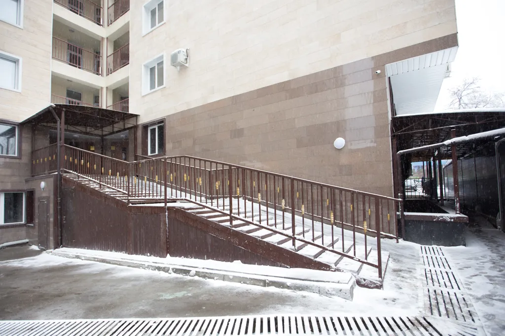 Квартира Изящная студия на Арбате — Алматы