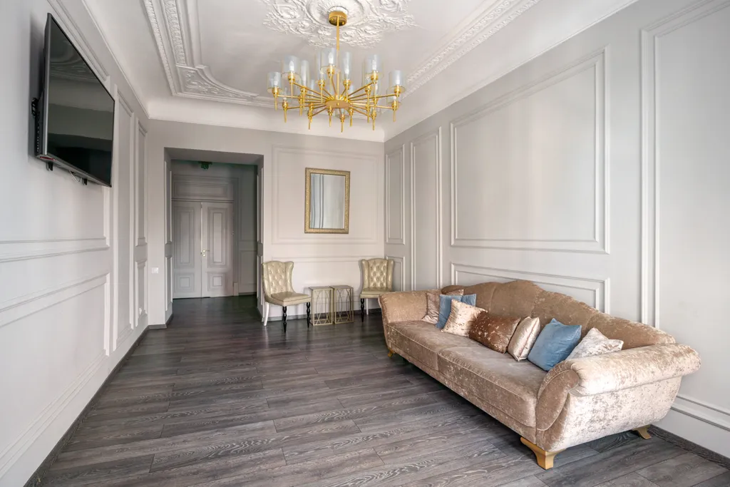 Четырехкомнатная квартира с бaлкoнoм в цeнтрe