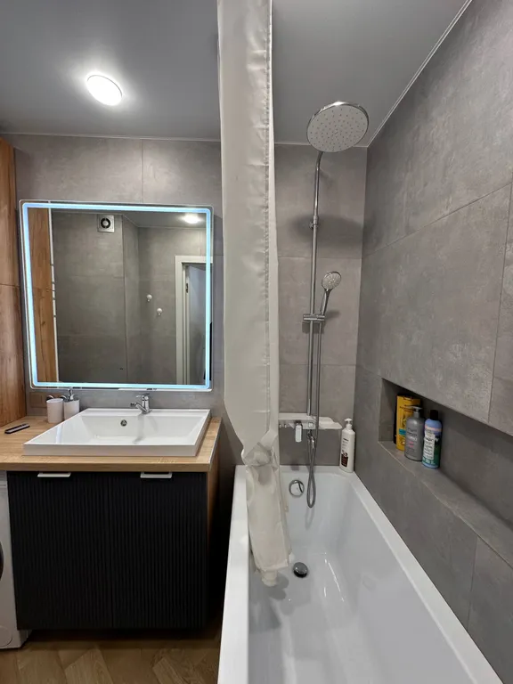 Уютная квартира студия с хорошим расположением недалеко от центра