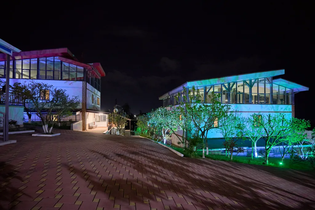 6-комнатный Дом