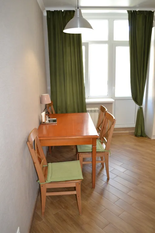 Апартаменты на Российском