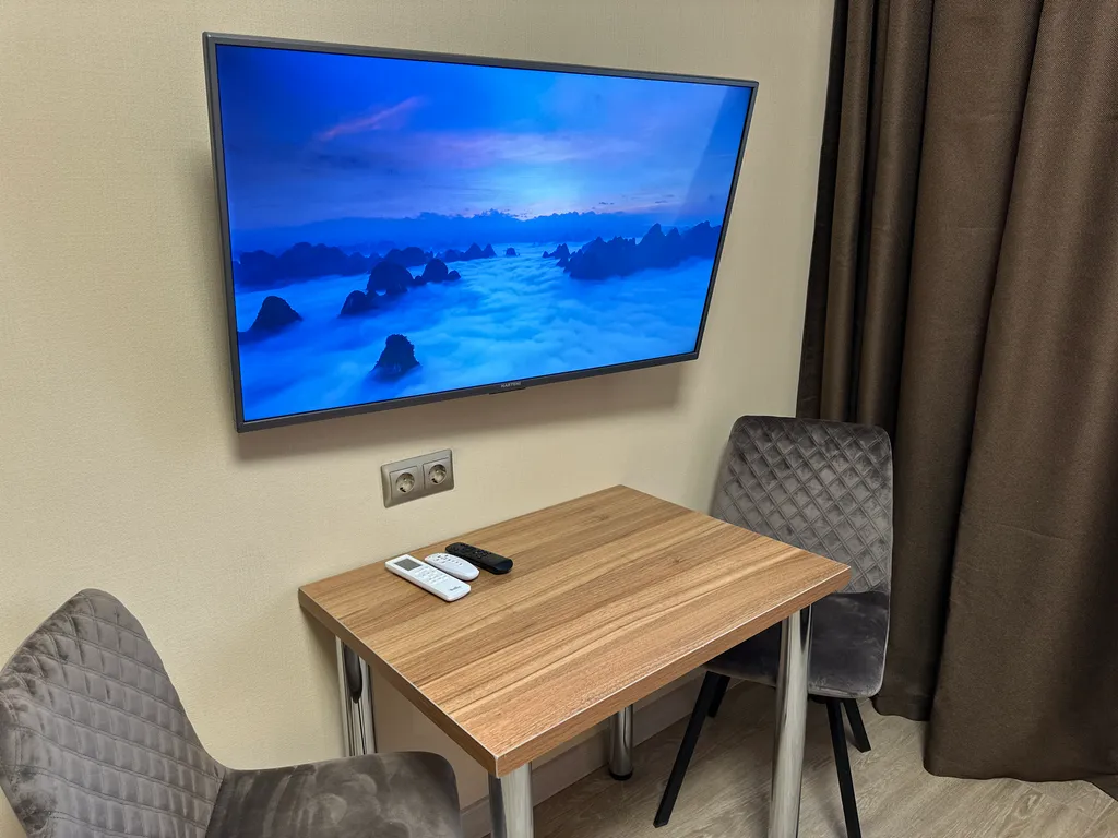 Cтудия Земля с видом на город и пойму Клязьмы