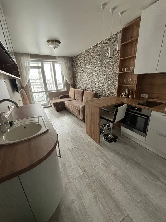 Квартира Квартира Современная евро трешка с видом на Енисей — Красноярск