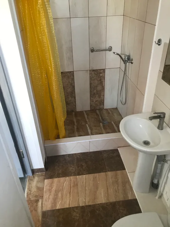 Комната с видом на море в Вардане