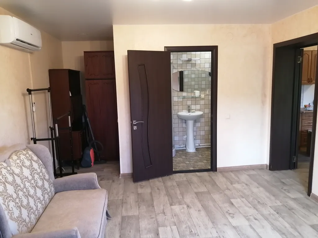 Коттедж Уютный дом вблизи Монастыря Святого Георгия и пляжа Яшмовый — Севастополь