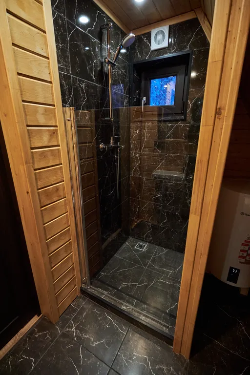 Коттедж Домик A-frame рядом с озером — Светлое