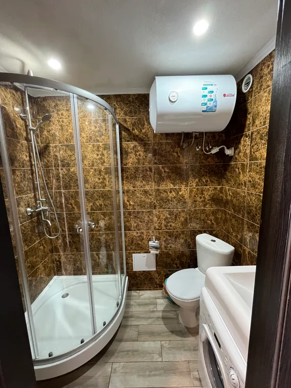 Двухуровневая студия с видом на море