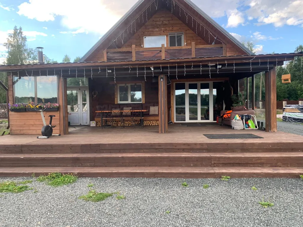 Дом в Карелии на берегу Онежского озера