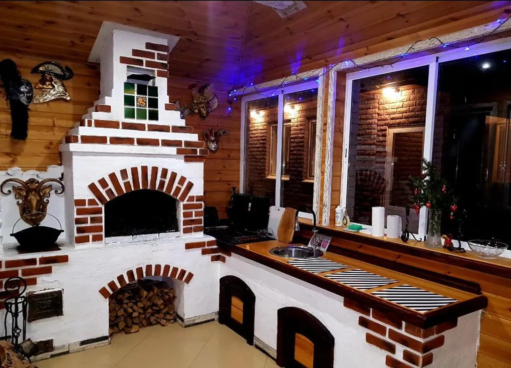 Просторный дом с банькой и видом на храм