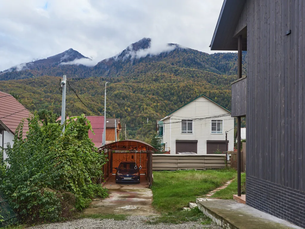 Уютный большой дом в центре поселка