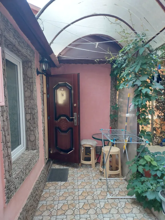 Квартира Квартира Уютный домик возле Массандровского пляжа — Ялта