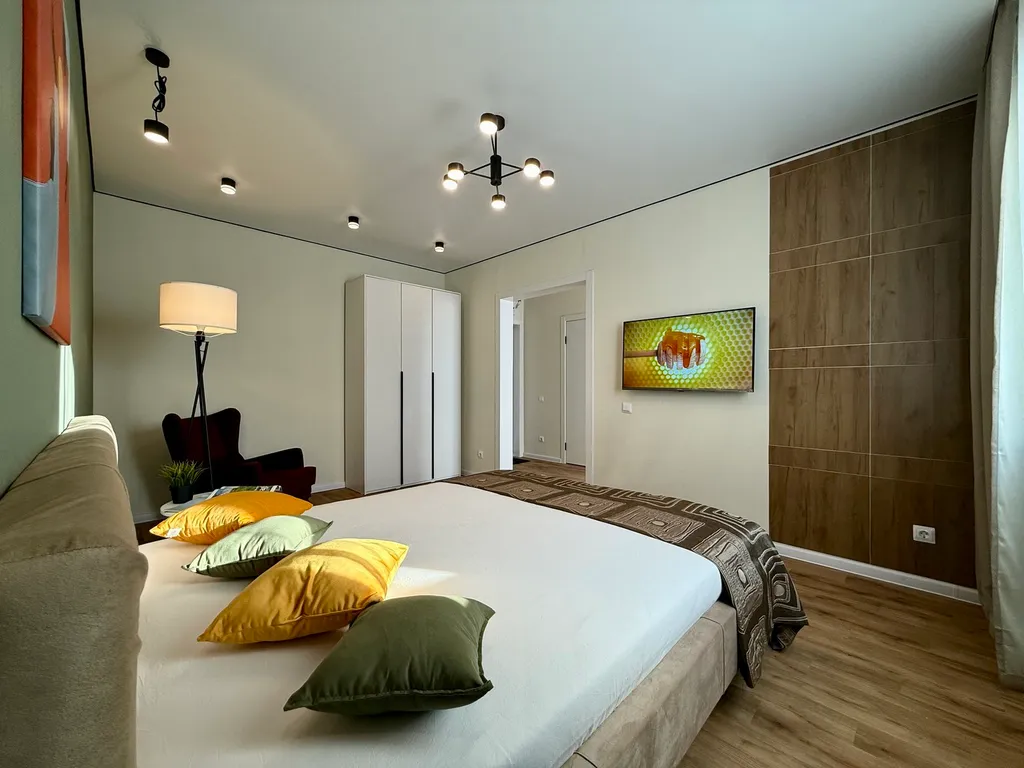 Квартира на Автомобилистов, 15 от компании Хоум Отель