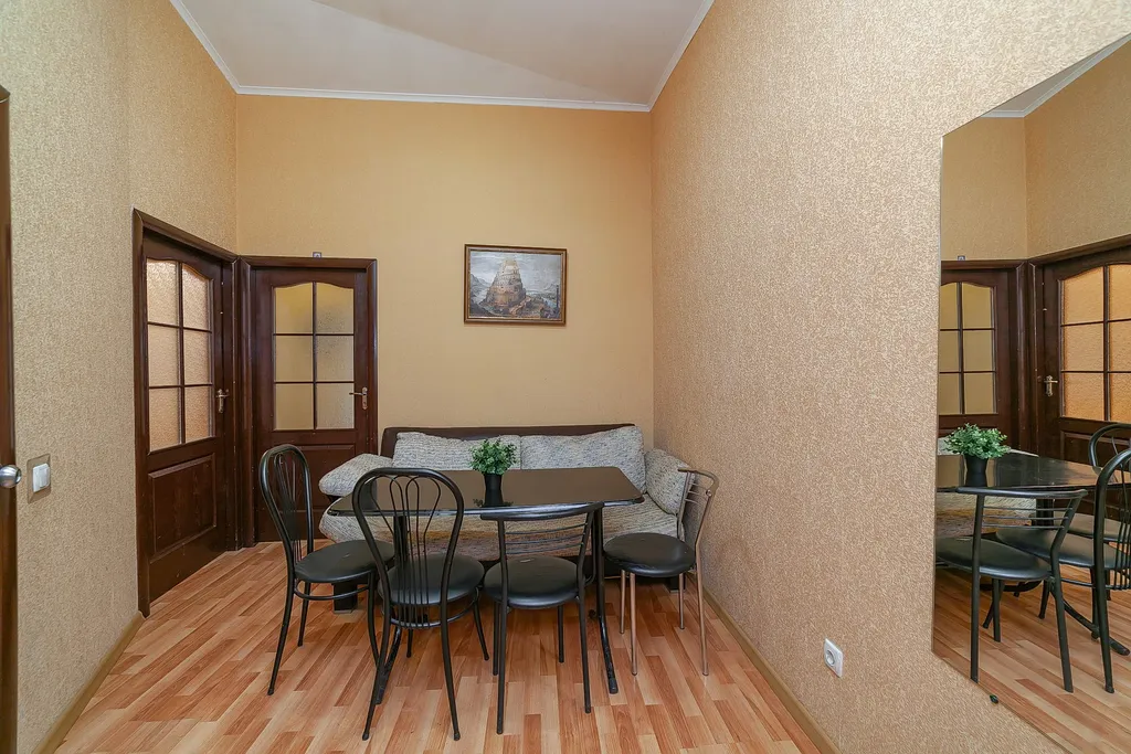 3-комнатная Квартира — аренда посуточно в Ялта