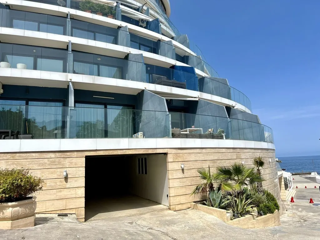 Уютная студия на первой линии моря