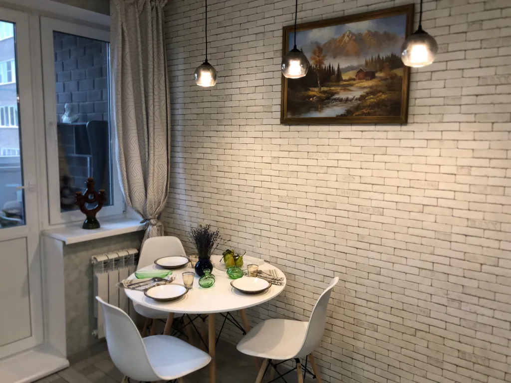 Полноценная двухкомнатная квартира с видом на платоновский парк