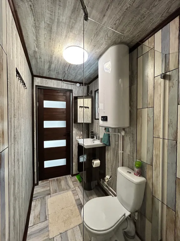 Уютный дом на берегу озера