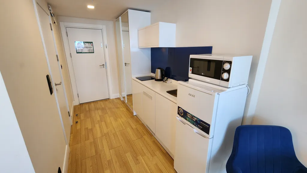 Вид на город и море