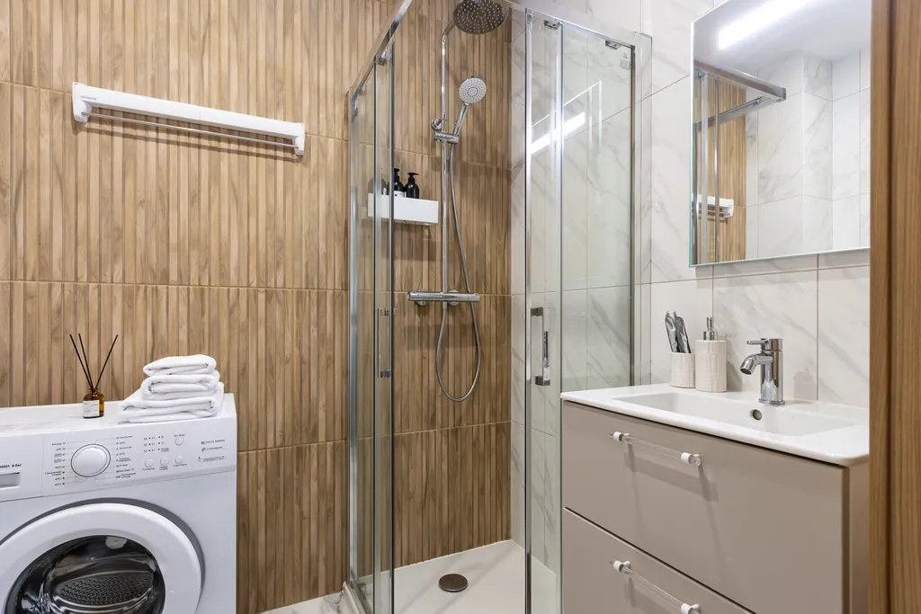 Видовая студия на бассейн и лес 811