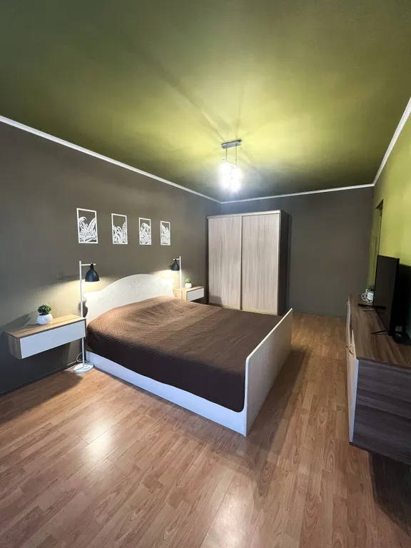 1‑комн. квартира в центре Мурманска на ул. Планерная, 3 — аренда посуточно в Мурманск