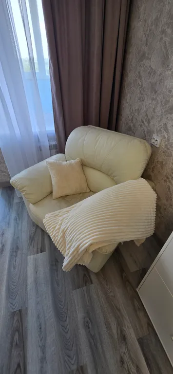 Квартира Новая и светлая двухкомнатная квартира — Хабаровск