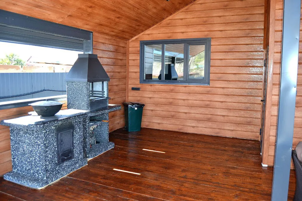 Дом с баней на дровах