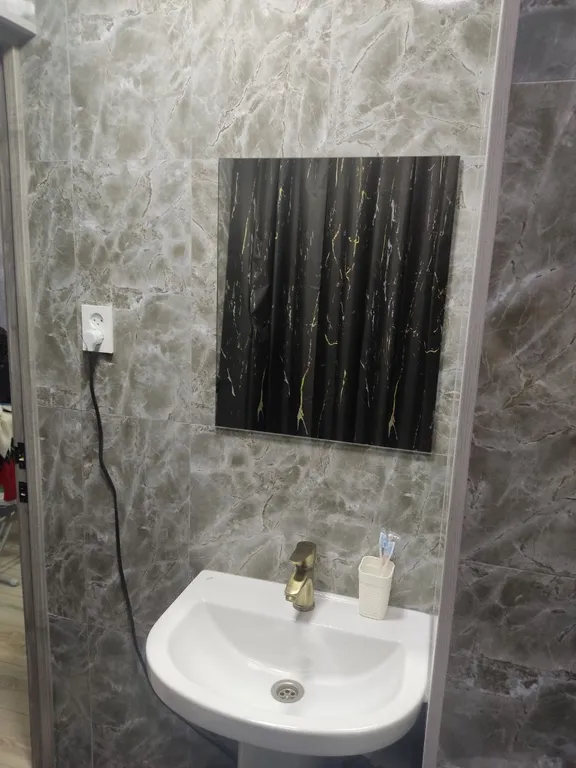 Стильная студия, расположенная вблизи аэропорта и ЖД вокзала Алматы-1