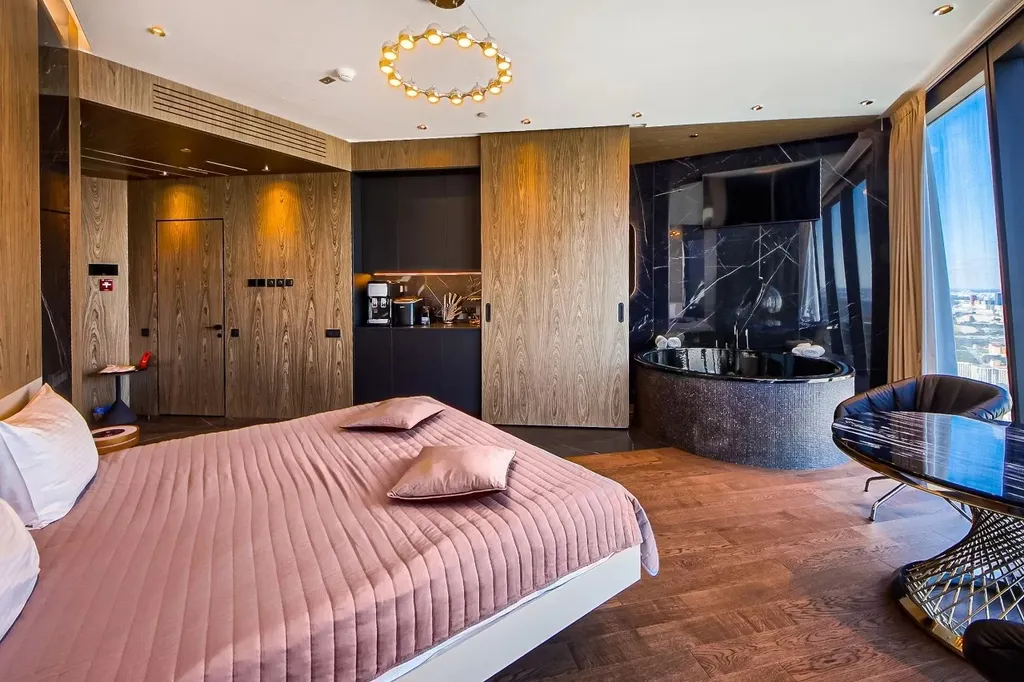 Роскошная студия с джакузи на 77м этаже Федерация