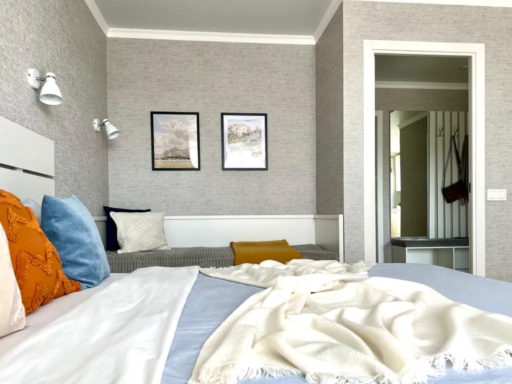 Стильный белоснежный апартамент в центре города, бесконтактный заезд