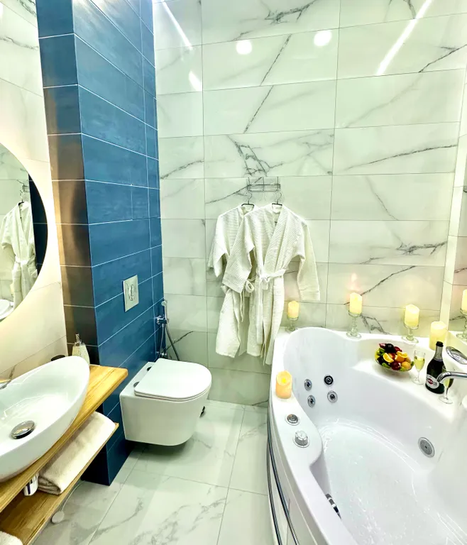 Панорамный люкс с джакузи и камином