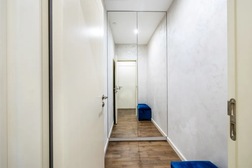 Deluxe jacuzzi 64 floor