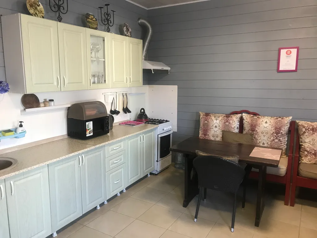 Трехместный номер, с двуспальной и односпальной кроватями