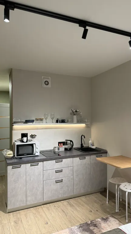 Видовая квартира-студия на 17 этаже рядом с озером