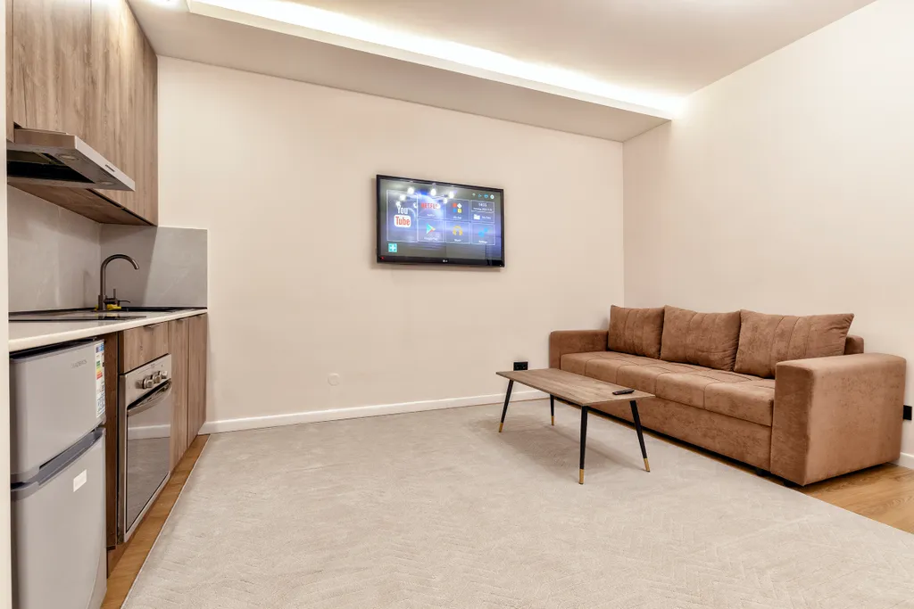 Элитные апартаменты с панорамным видом из окна в самом центре столицы