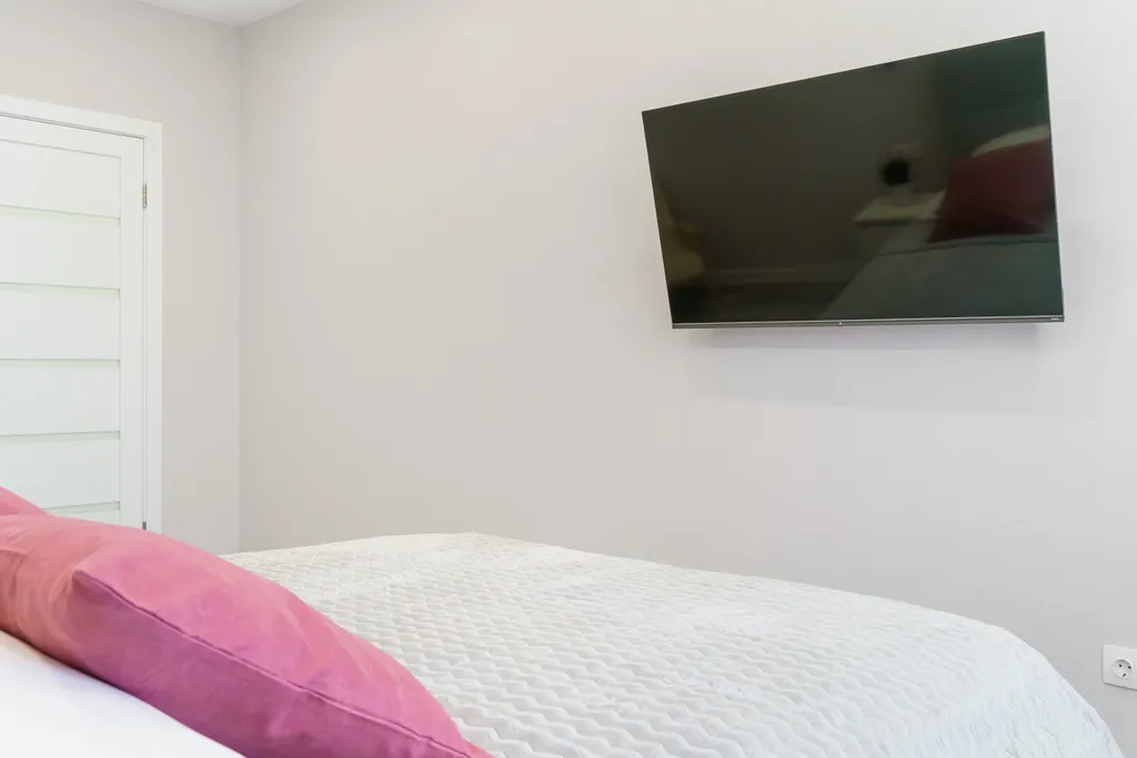 Good Night на Войкова 47/2